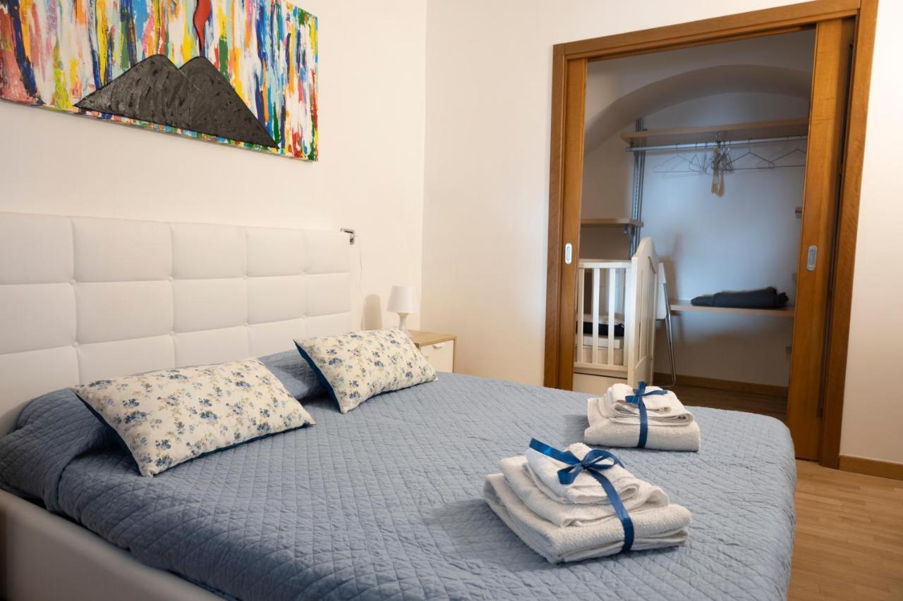 Appartamento Casa Adalu Napoli Esterno foto