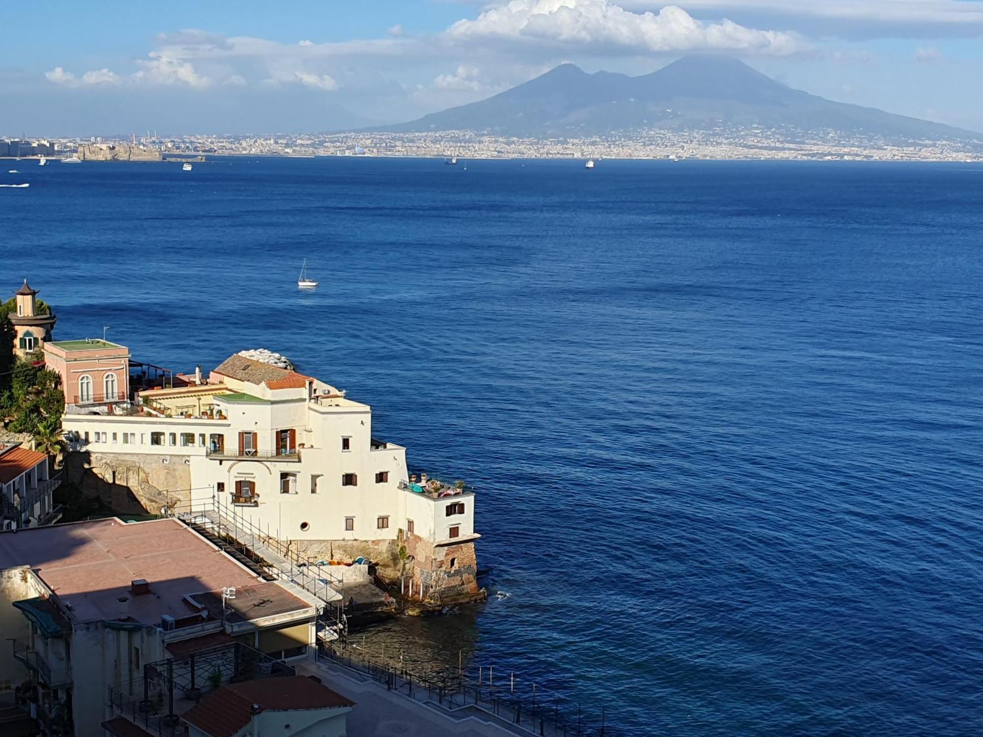 Appartamento Casa Adalu Napoli Esterno foto